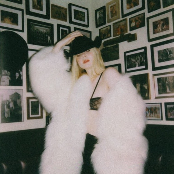 Elle Fanning