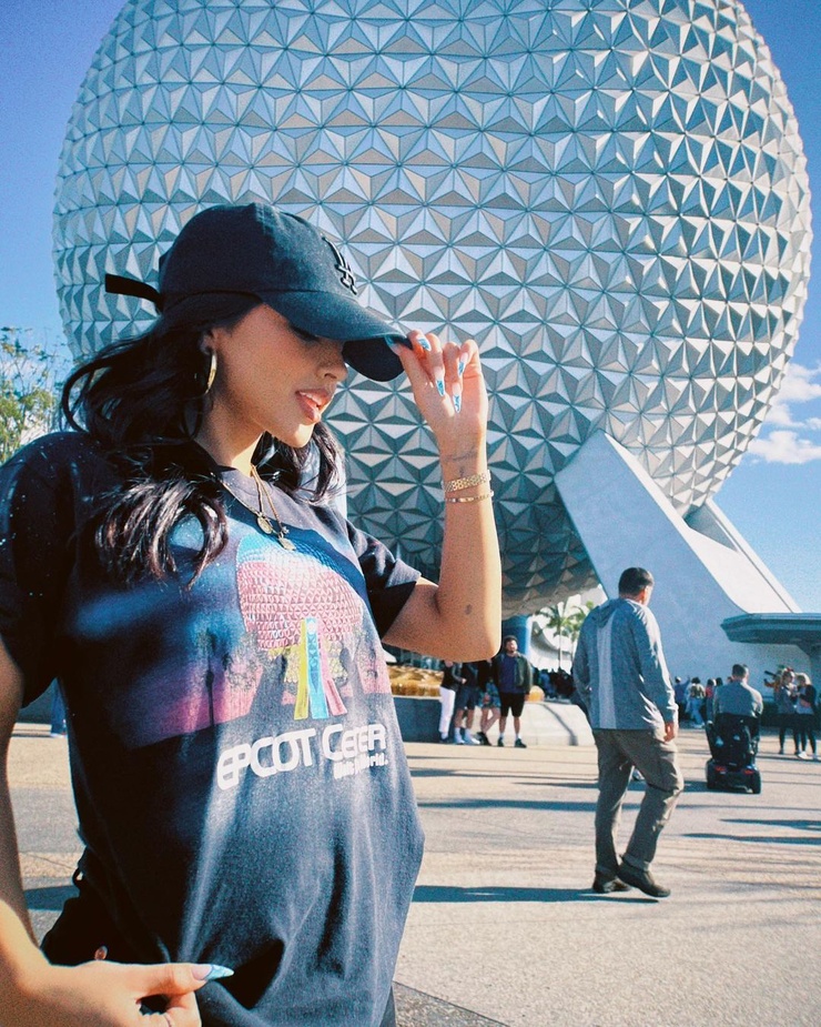 Becky G.
