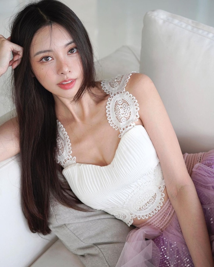 Cathryn Lee Cathryn Lee
