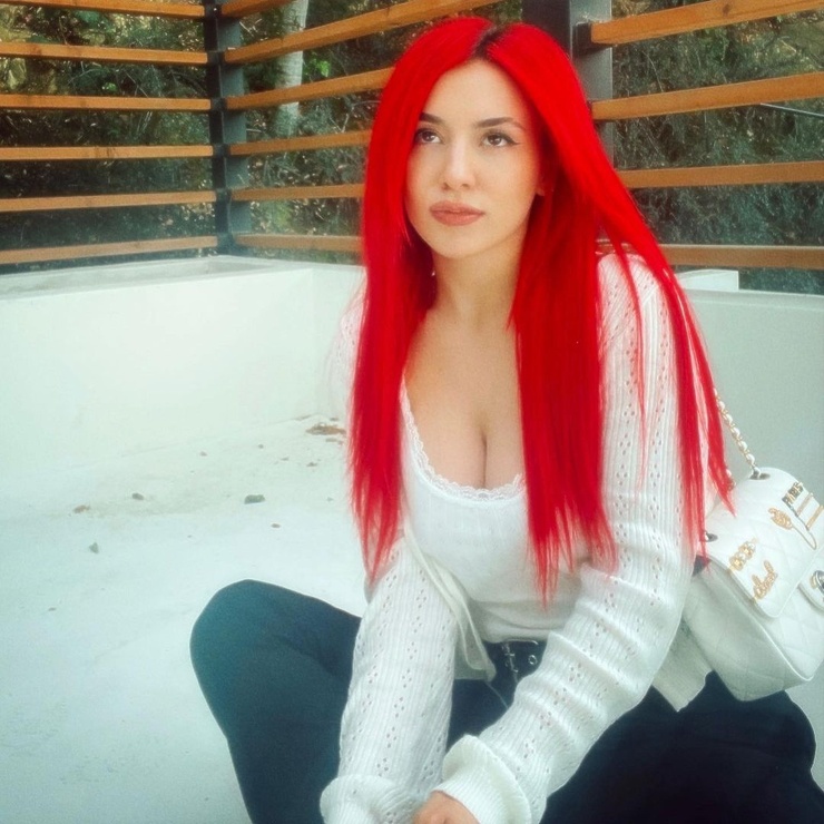 Ava Max