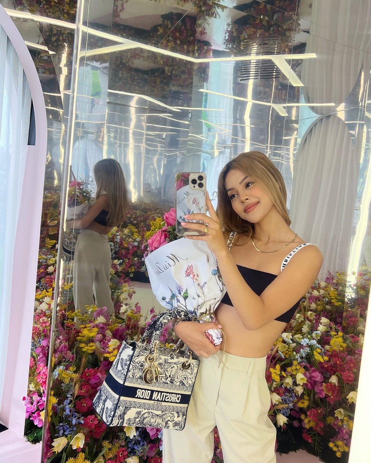 Lily Maymac