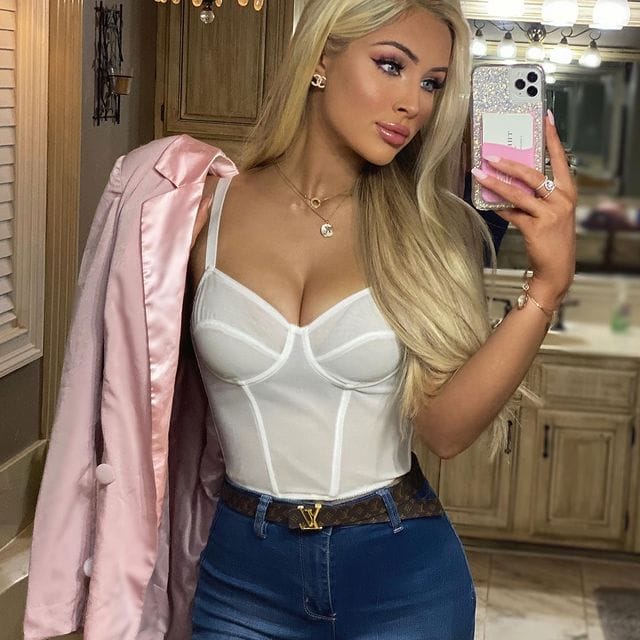 Katerina Rozmajzl Katerina Rozmajzl