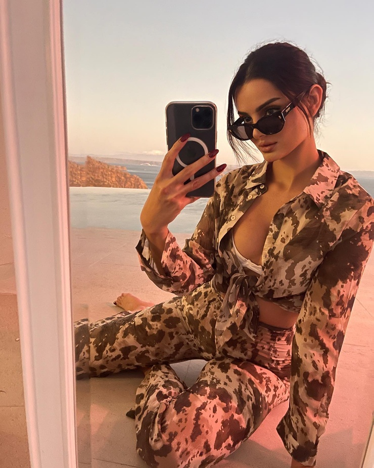 Mahlagha Jaberi