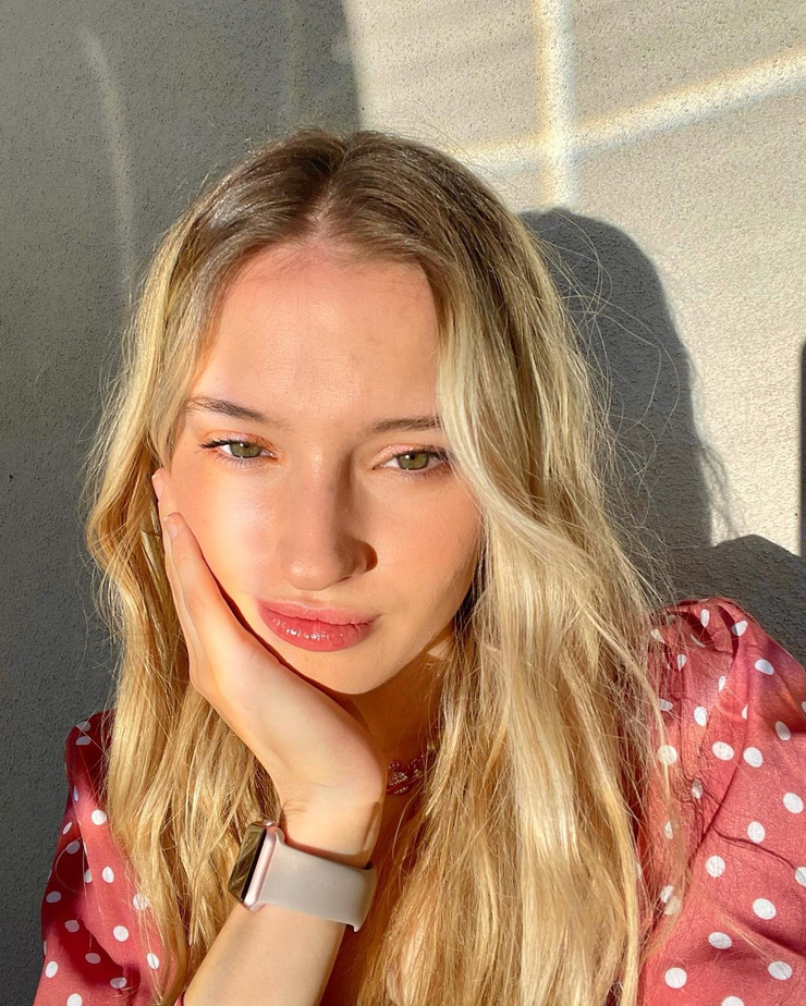 Cosette Rinab Cosette Rinab