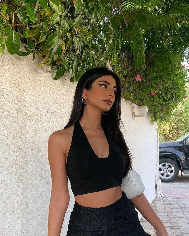 Iffat Marashi