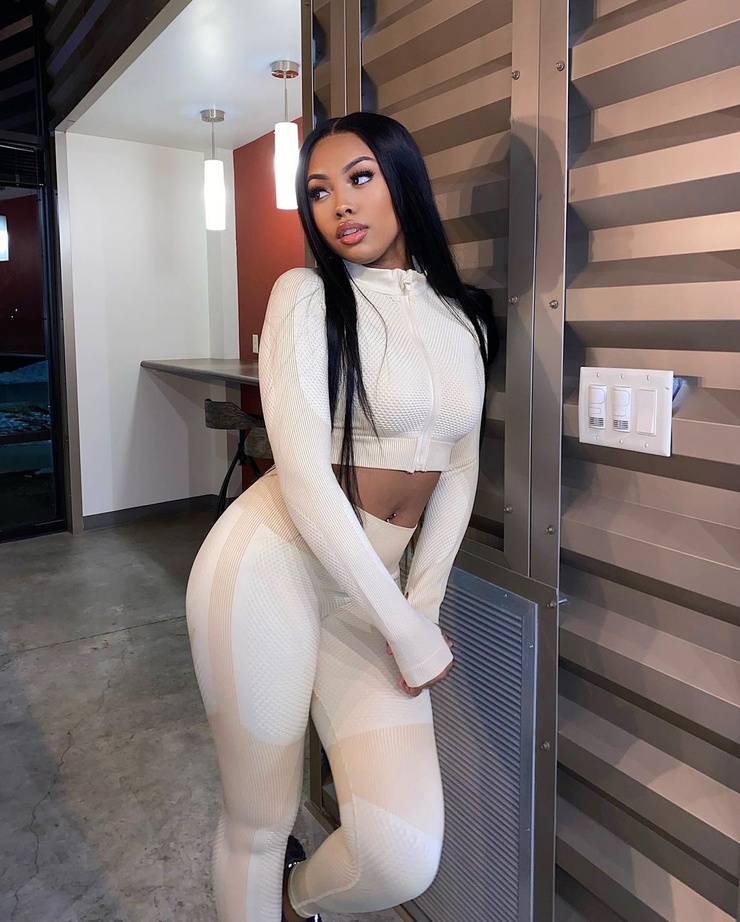 Naudia Donald Naudia Donald