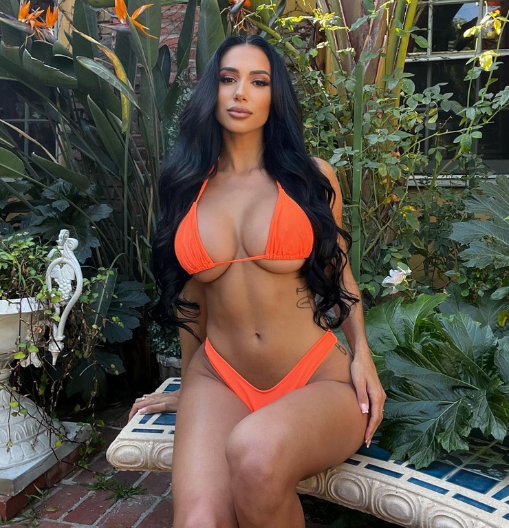 Amber Quinn Amber Quinn