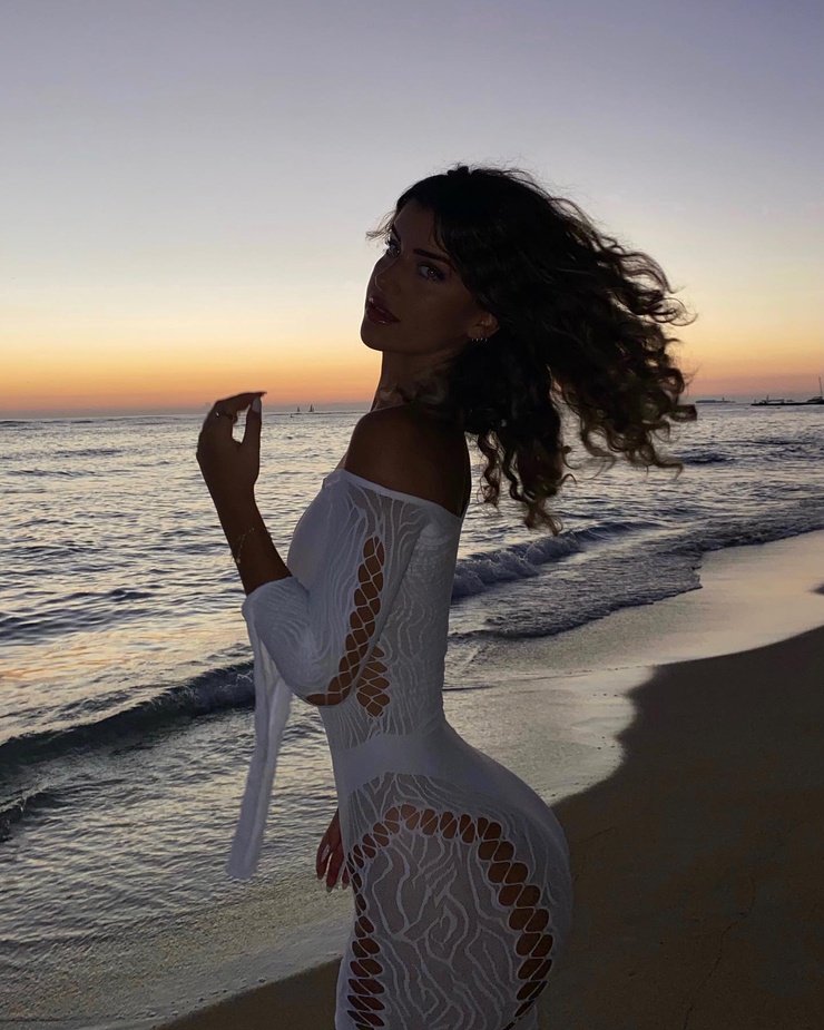 Zoe Gara