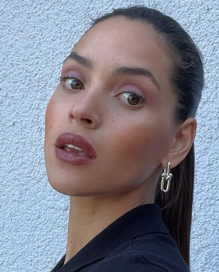 Adria Arjona Adria Arjona