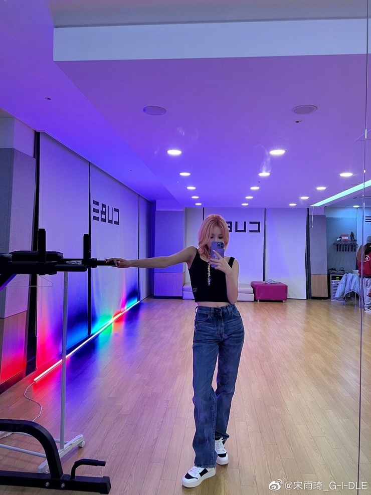 Yuqi