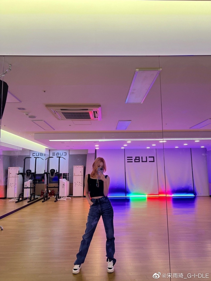 Yuqi