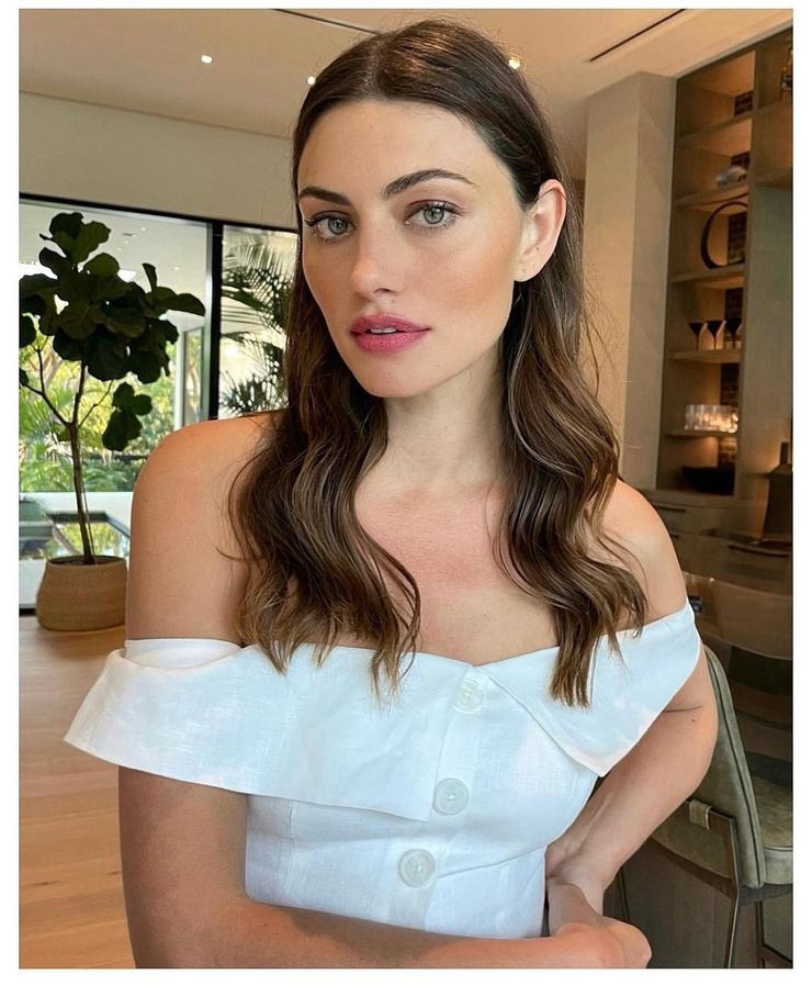 Phoebe Tonkin