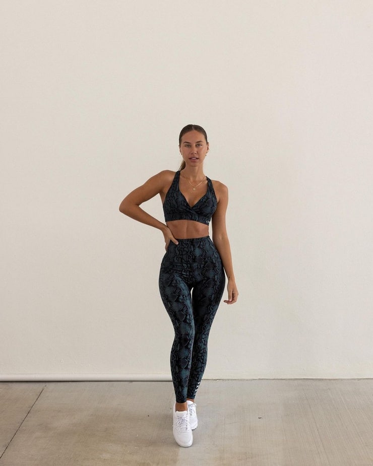 Brit Manuela (model)