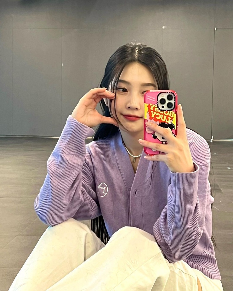 Joy (Park Soo Young)