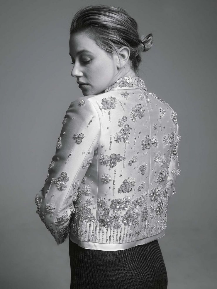 Lili Reinhart