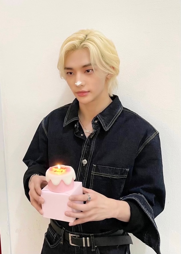 Hyun-Jin Hwang Hyun-Jin Hwang