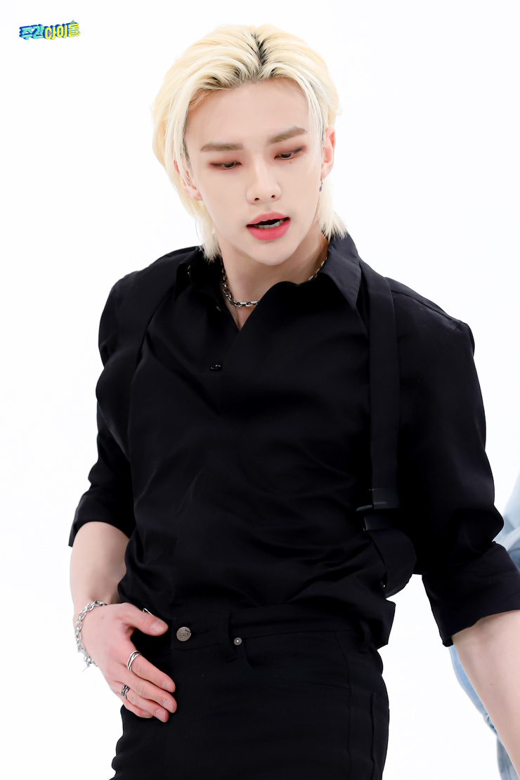 Hyun-Jin Hwang