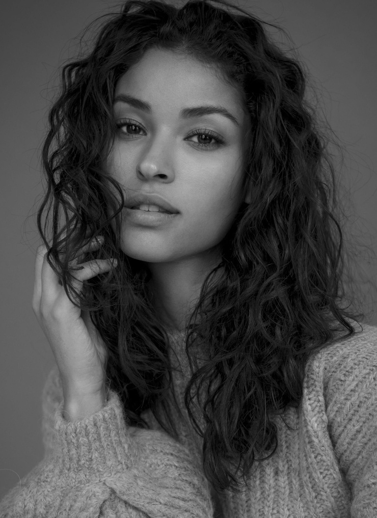 Camilla Moraes Camilla Moraes