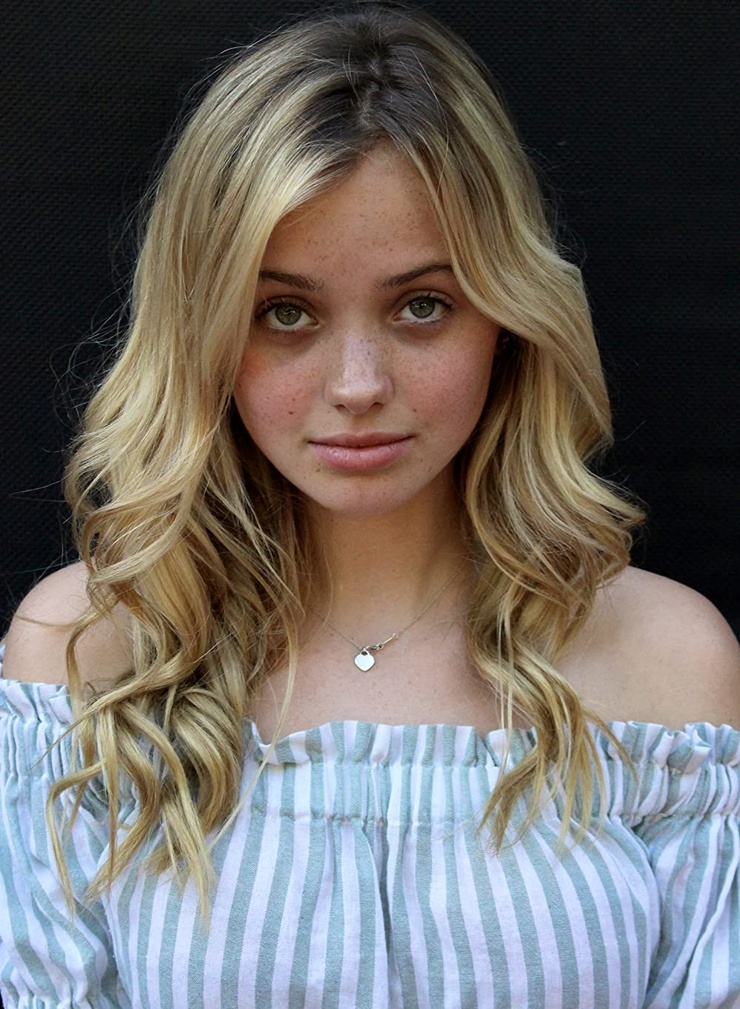 Isabella Betwee