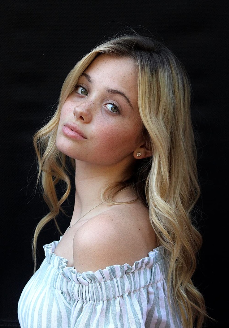 Isabella Betwee