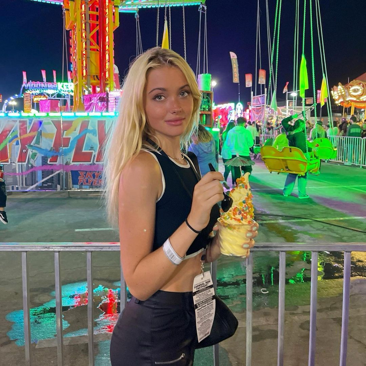 Isabella Betwee