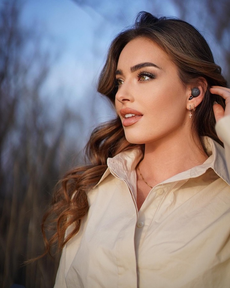 Izabela Ion Izabela Ion