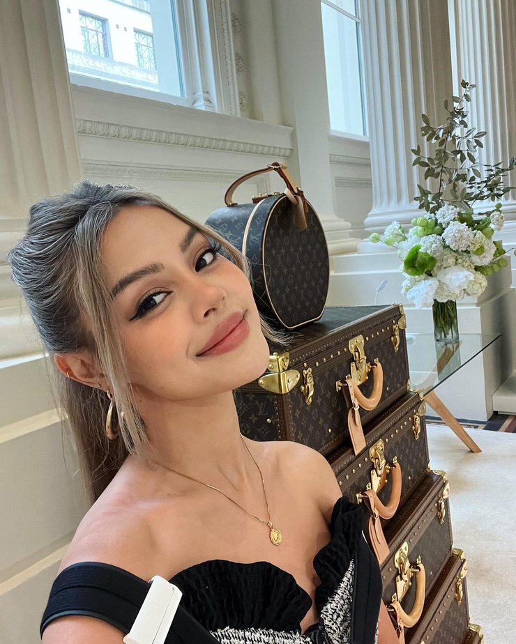 Lily Maymac Lily Maymac