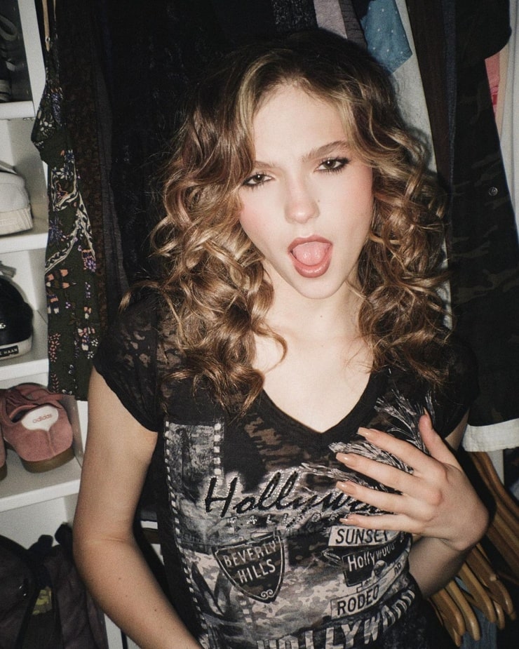 Jayden Bartels Jayden Bartels