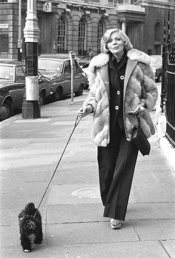 Barbara Bain
