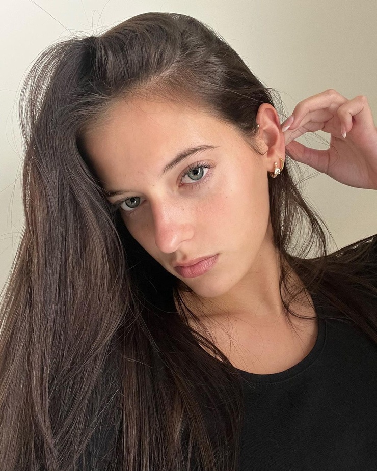taya brooks