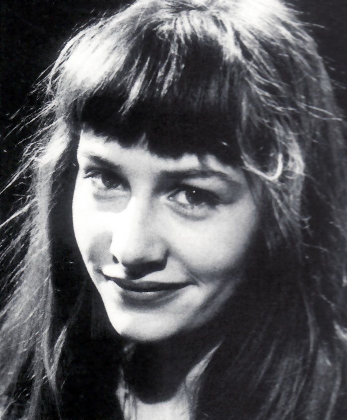 Cécile De France