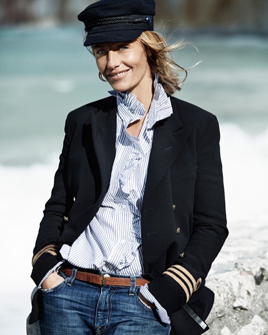Cécile De France