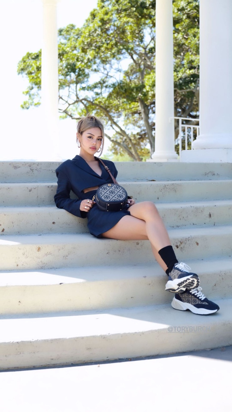 Lily Maymac Lily Maymac