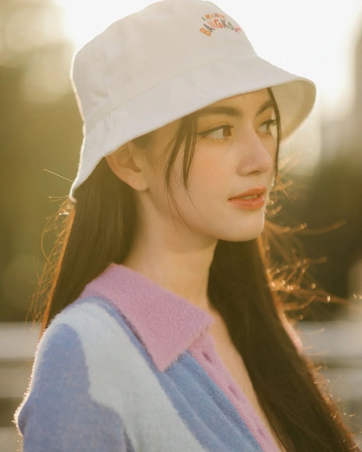 Davika Hoorne Davika Hoorne