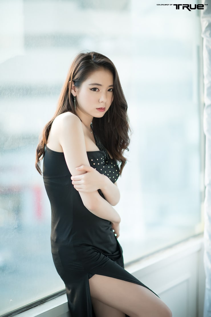 Picture Of Min Yu Rin