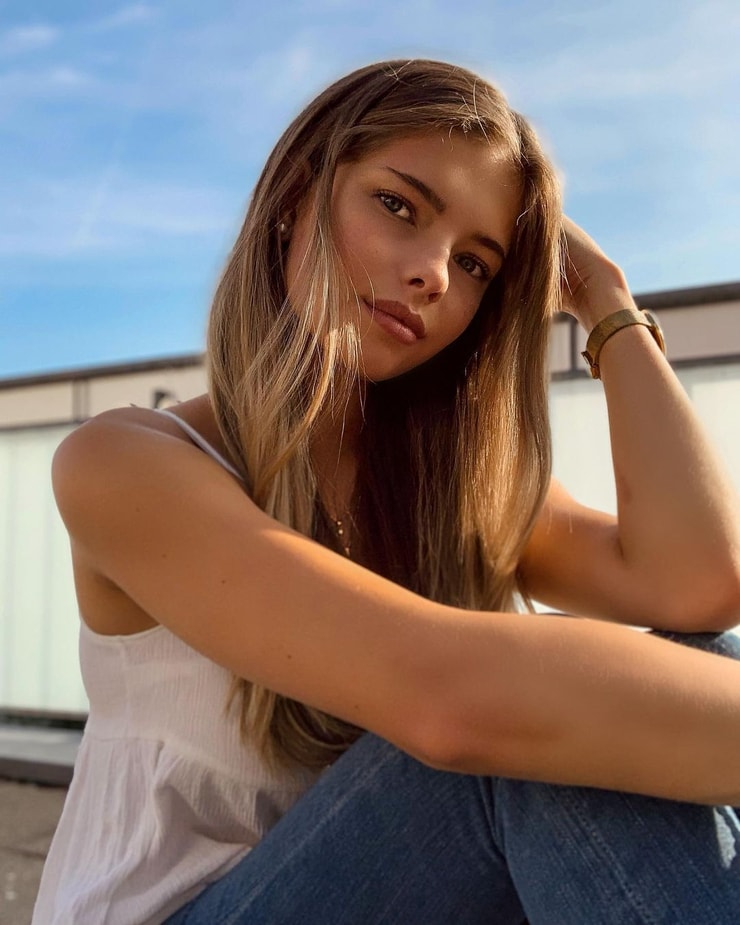 Elena Stein