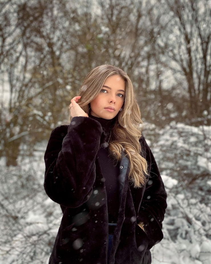 Elena Stein