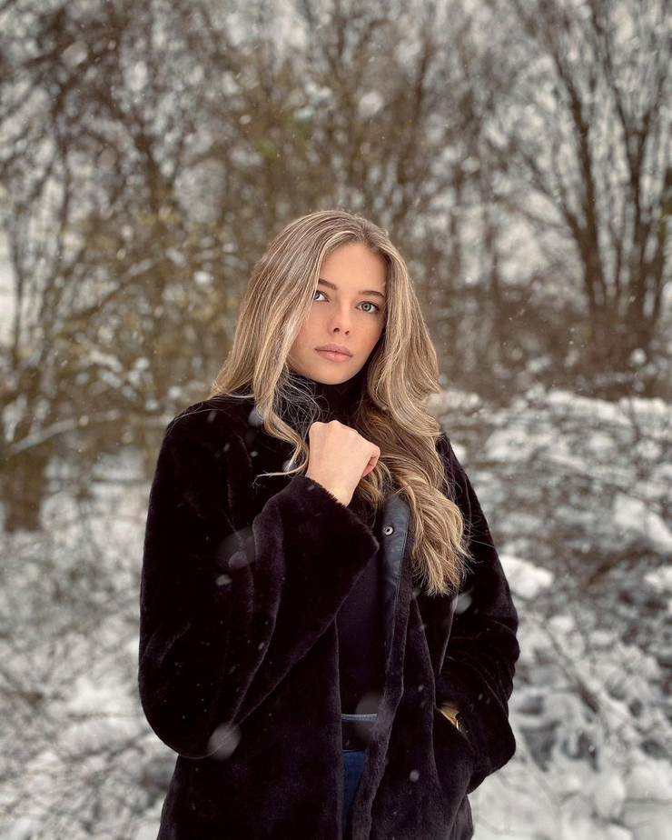 Elena Stein