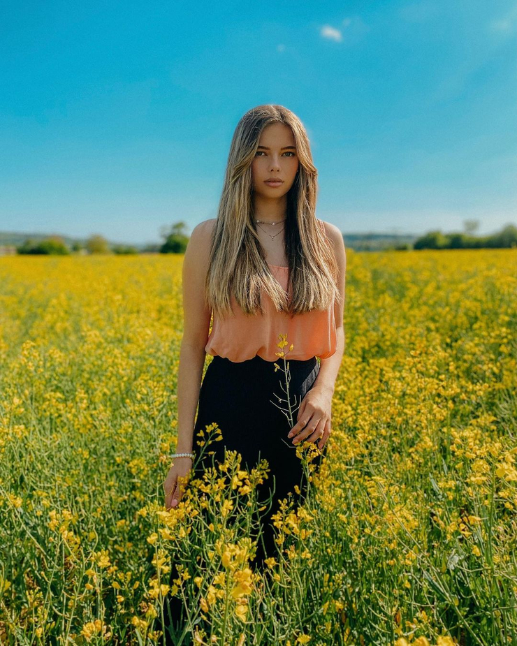 Elena Stein