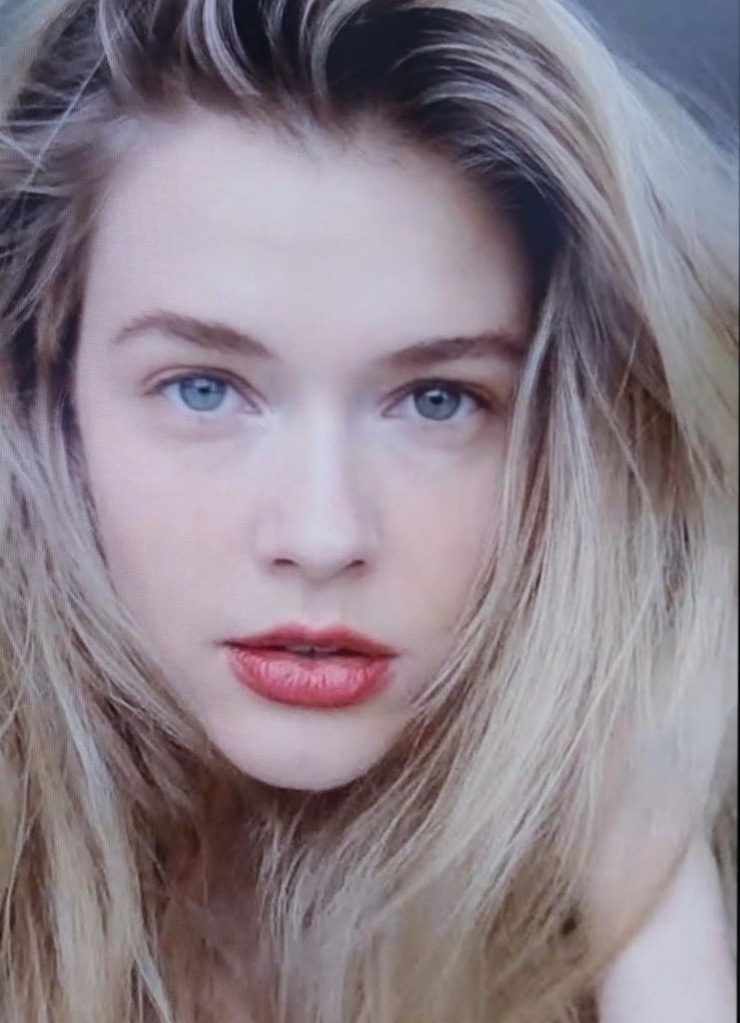 Victoria Lee