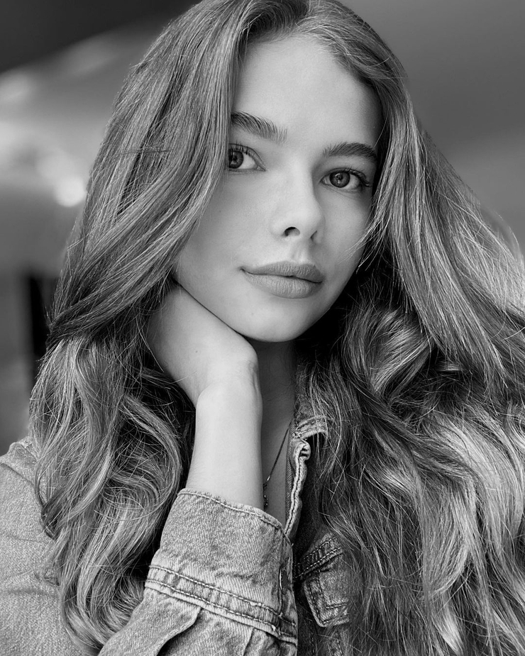 Elena Stein