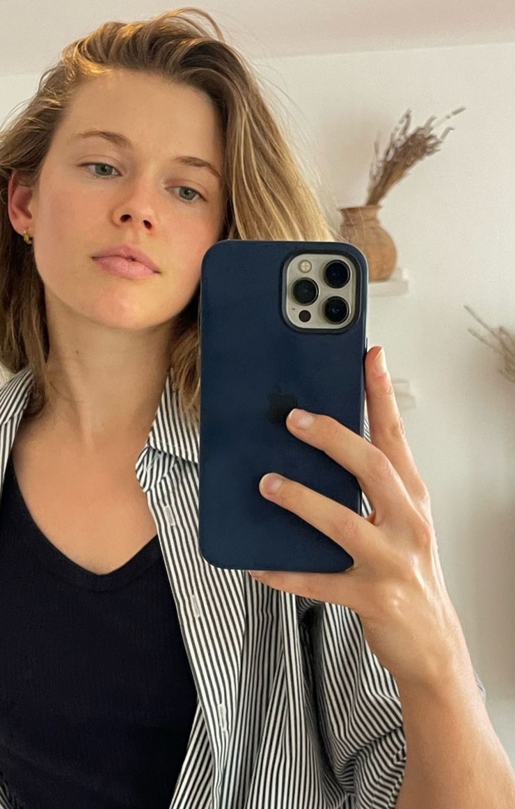 Victoria Lee