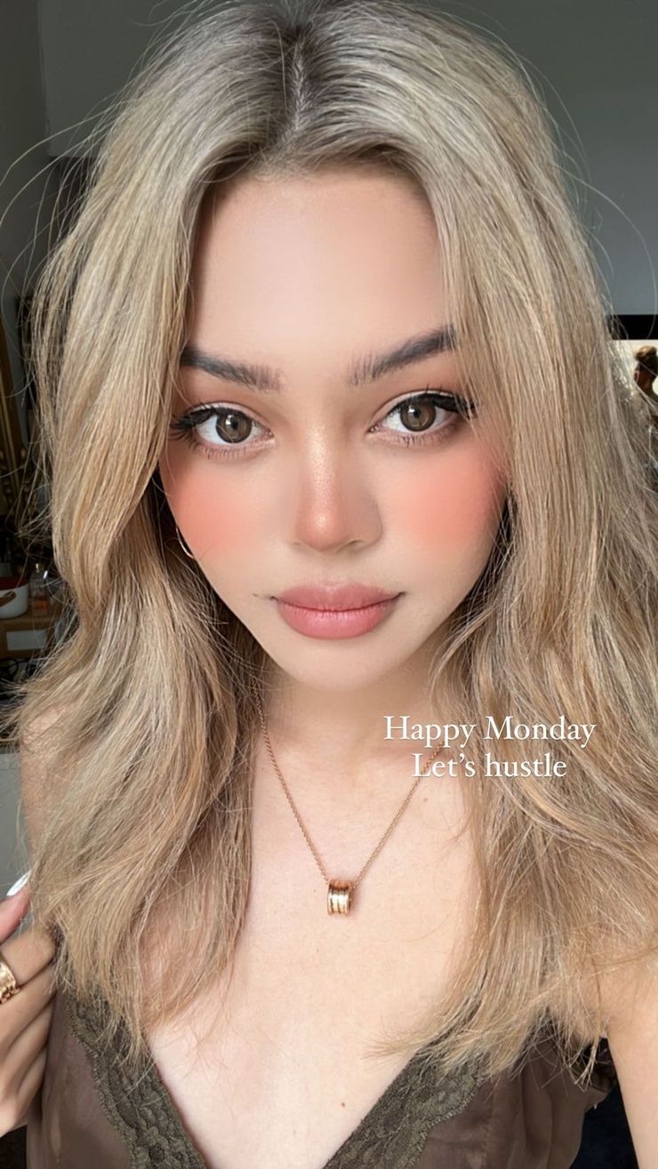 Lily Maymac Lily Maymac