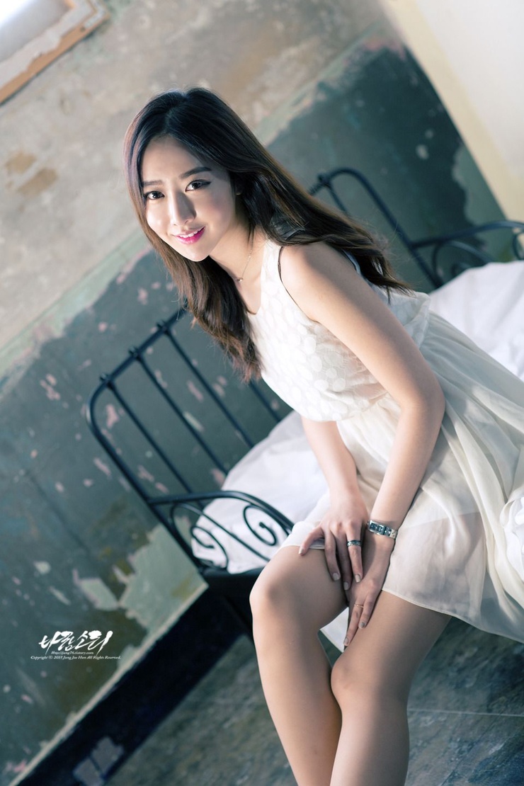 Shin Hae Ri