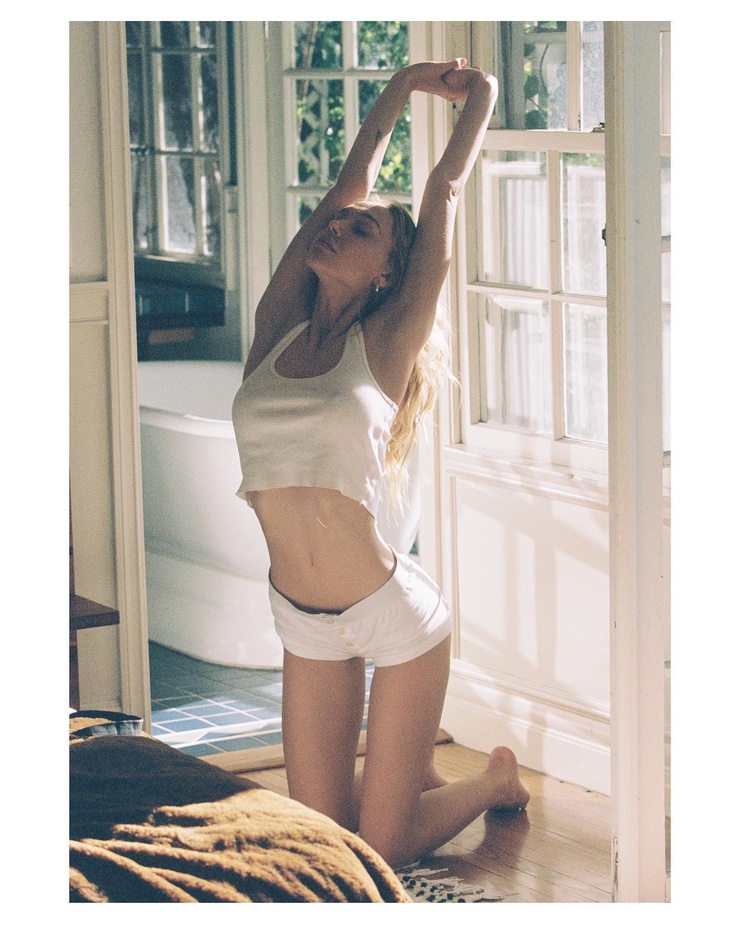Alexis Ren Alexis Ren