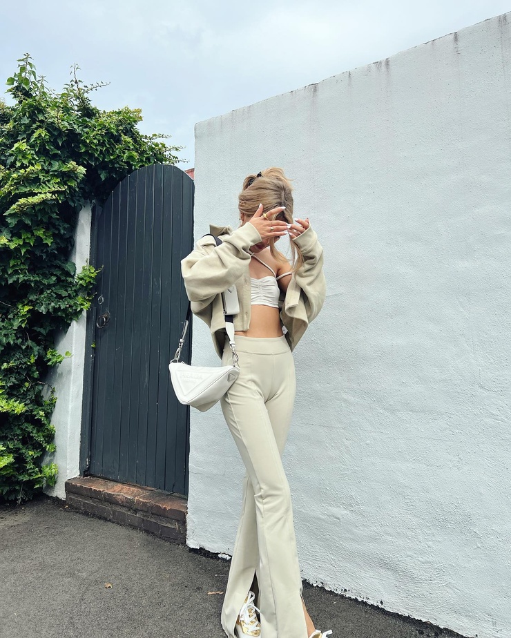 Lily Maymac