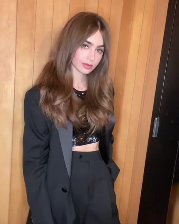 Lily Collins