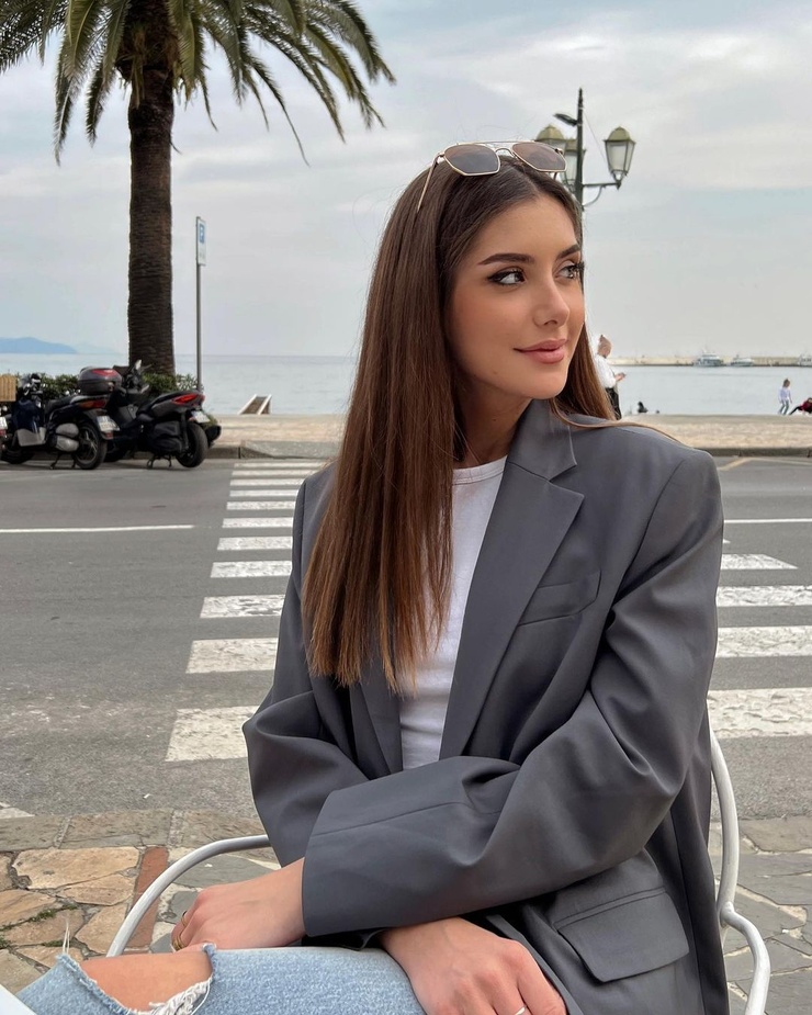 Alessandra Ventura