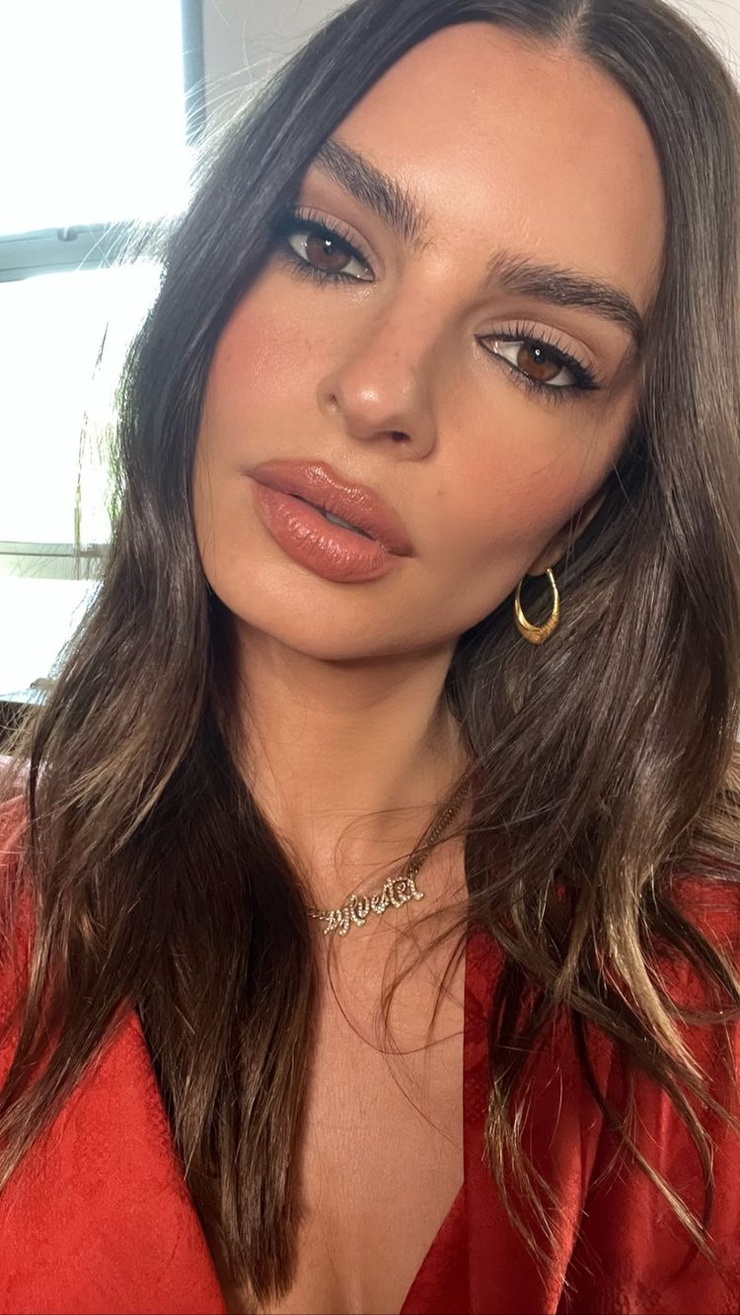 Emily Ratajkowski Emily Ratajkowski