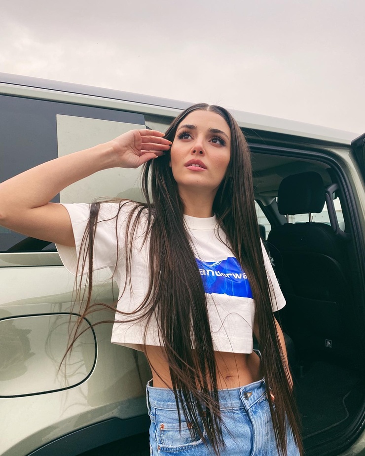 Hande Erçel Hande Erçel